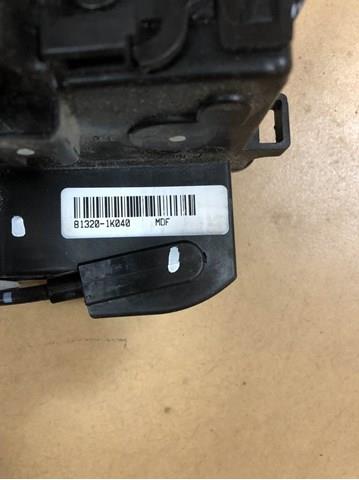 Замок передніх пасажирських дверей Hyundai/Kia 813201K040 ціна, від 98.76 USD
