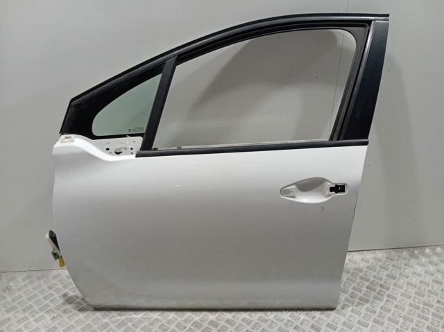 Водійські двері Peugeot/Citroen 9807820780