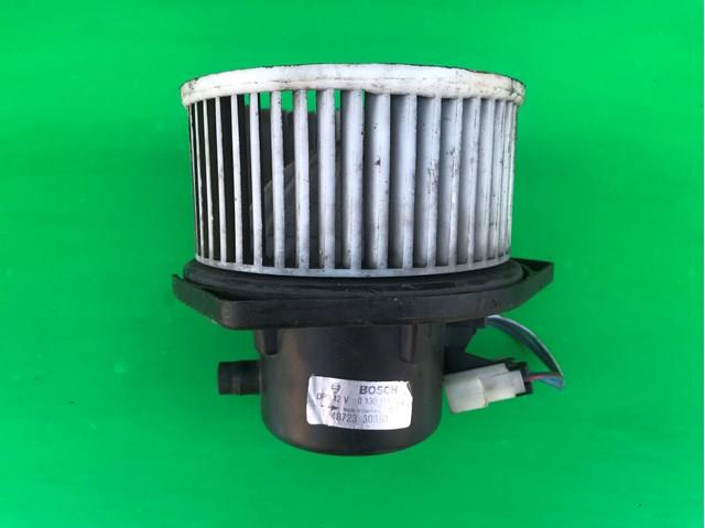 Двигун вентилятора пічки (обігрівача салону) Nissan Terrano 2 (R20) (Нісан Террано)