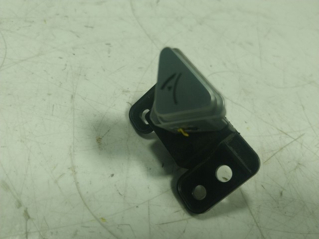  Tesla 600890600C ціна, від 6.19 USD