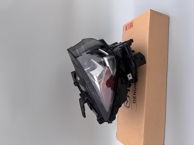 Фара права KR9D51030A Mazda