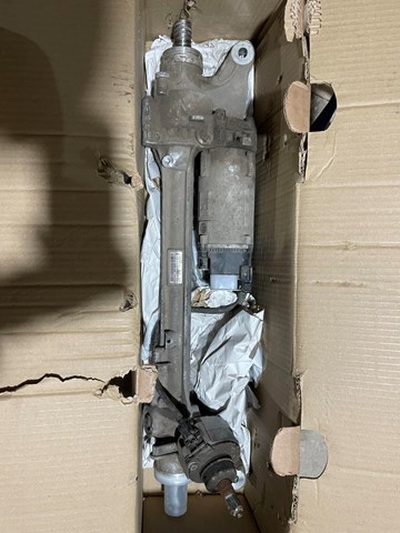 Рульова рейка LR134888 Land Rover