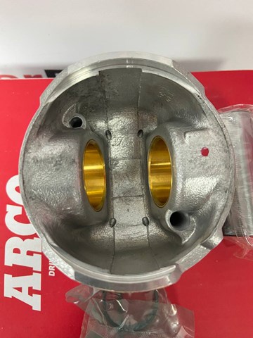 Поршень з пальцем без кілець, стандарт Arco 2341027930 ціна, від 69.91 USD