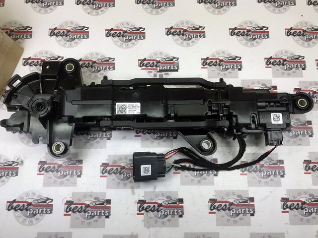 Ручка передньої двері зовнішня ліва Land Rover LR106952 ціна, від 124.94 USD