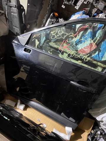 801016RR0A Nissan/Infiniti Дверь передня ліва