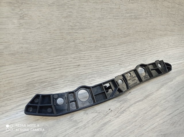Кронштейн кріплення бампера переднього лівий Ford GN1517A870AA