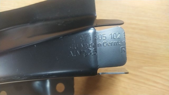  Porsche PAE805172GRV ціна, від 1017.82 USD