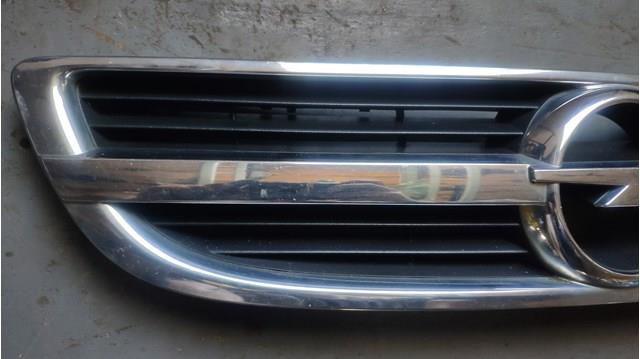 Решітка Opel 93174311