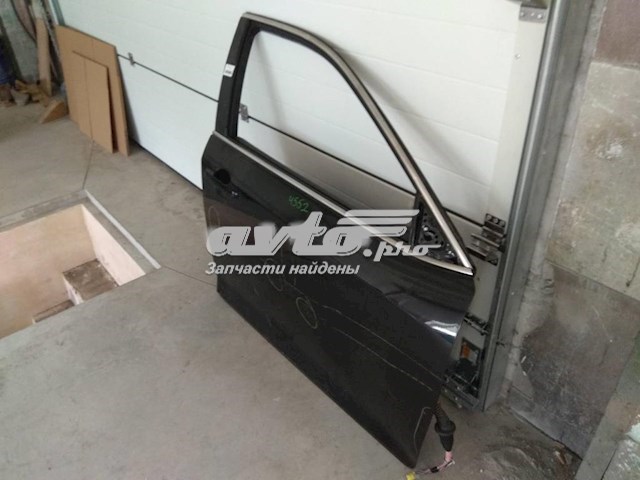Дверка передня права Toyota 6700106170