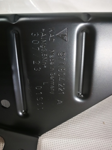  Porsche 971804221AYGRV