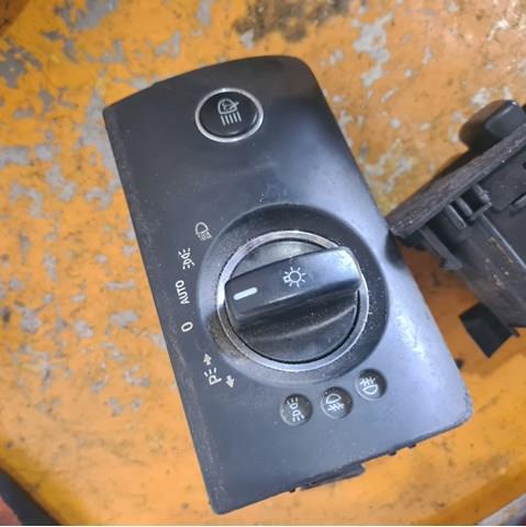 Купити A1645450304 Mercedes Перемикач світла фар, на "торпеді"