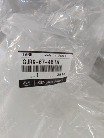 GJR967481A Mazda Бачок склоомивача