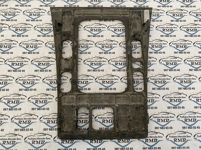  Mercedes A2106830108