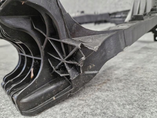 Купити 9Y0805598L Porsche 