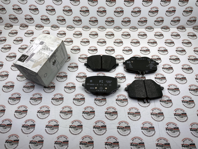 A0004209402 Mercedes Колодки гальмівні задні, дискові
