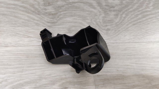Праве кріплення переднього бампера Toyota 5256208010 ціна, від 16.97 USD