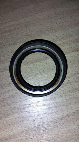 Накладка задніх лівих дверей, верхня Suzuki 2743168L00