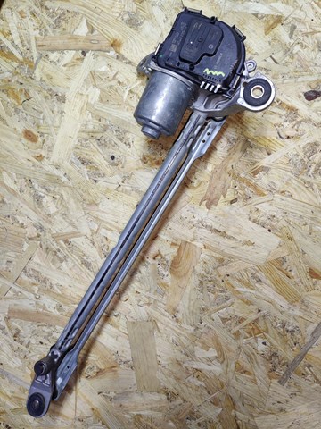  Трапеція двірників Audi Q3 