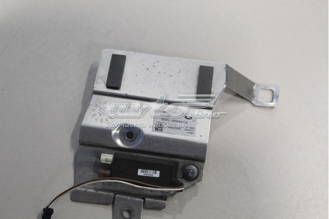  Land Rover LR042317