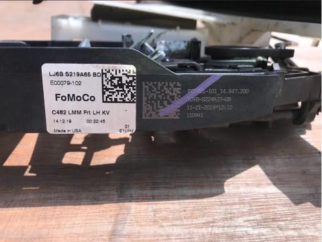 Замок передньої лівої двері LJ6BS264A27AE Ford