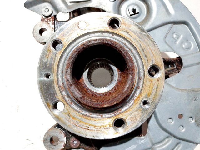 1647857180 Peugeot/Citroen Цапфа поворотна ліва