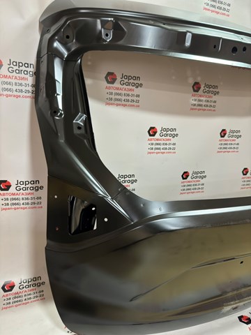 П'яті двері Nissan/Infiniti 901005AA3B ціна, від 888.83 USD