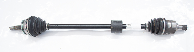Піввісь права A132203020BA Chery