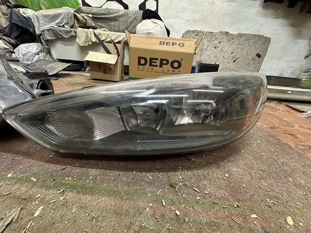 Фара Ford F1EB13W030ME ціна, від 100.17 USD