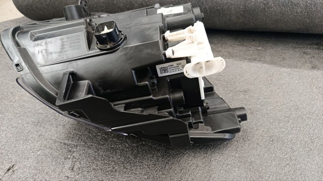 92102BE050 Hyundai/Kia Фара правая