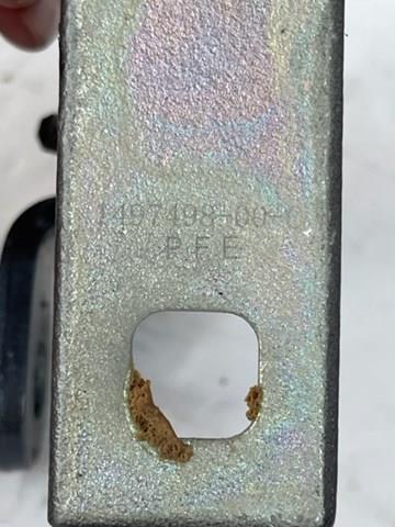 Петля задніх правих дверей Tesla 149749800C