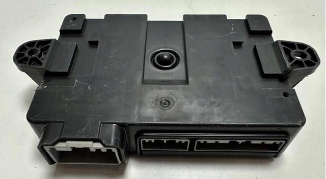 Купити LR083970 Land Rover 