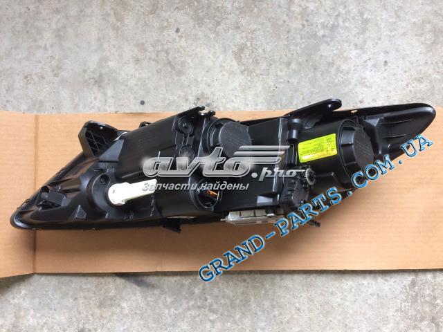 Фара права 921022T421 Hyundai/Kia