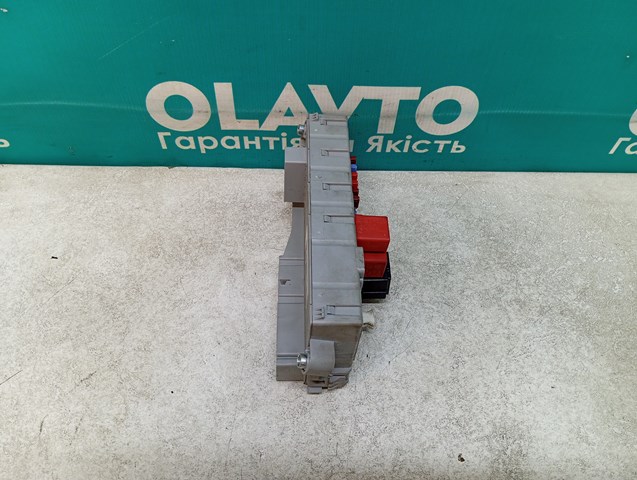 Коробка запобіжників Peugeot/Citroen 1369571080 ціна, від 4.59 USD
