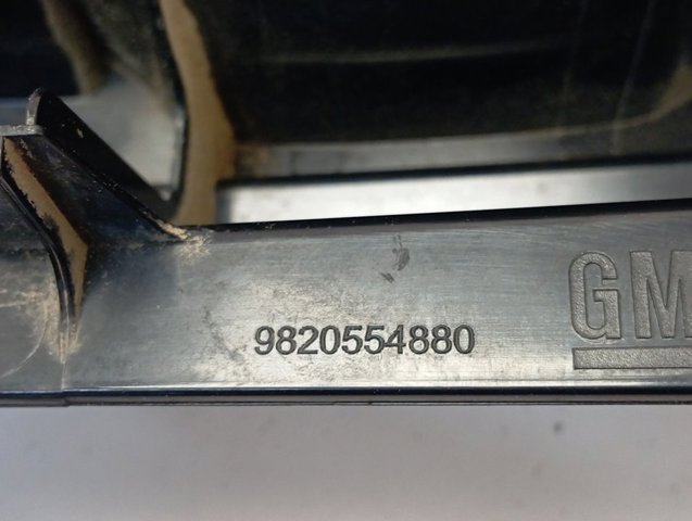 Задня права фара 9820554880 Opel