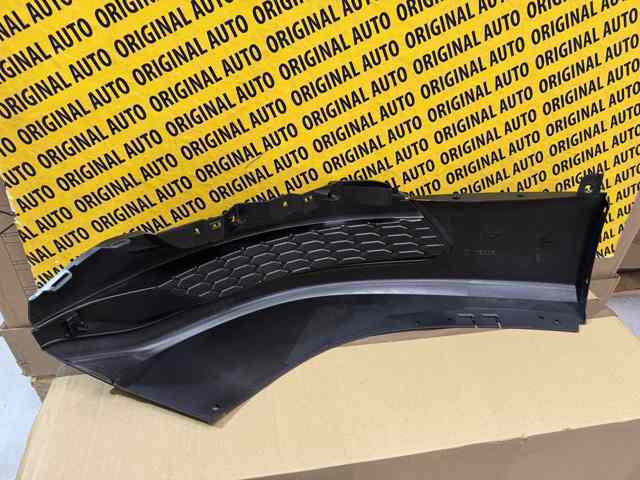 Молдинг заднього бампера, лівий Mazda KMV650241A