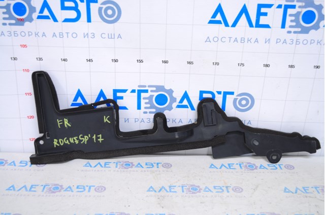 Купити 215586MA0A Nissan/Infiniti Повітропровід радіатора