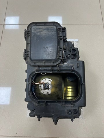 Фара правая Mercedes A9438200261 ціна, від 98.76 USD