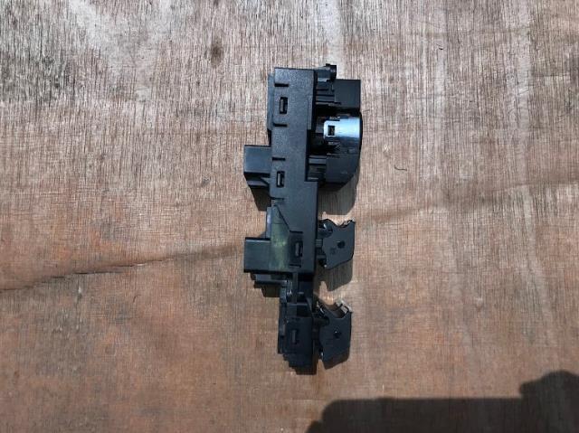 Кнопковий блок керування склопідіймачами передній лівий Ford LJ6Z14529CA ціна, від 31.67 USD