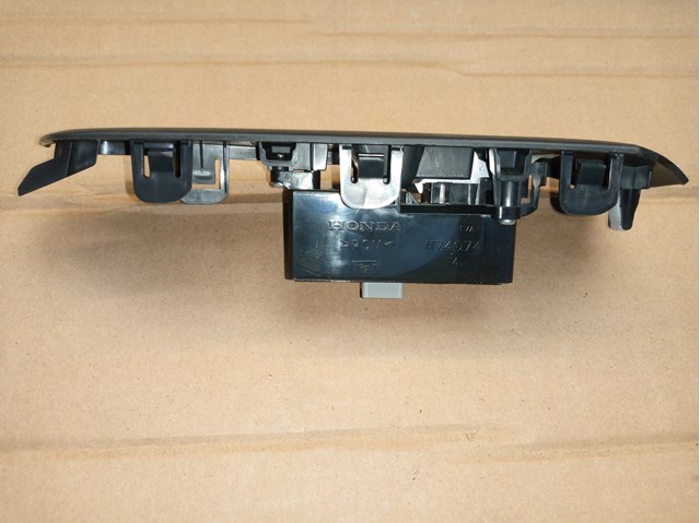 Кнопка підйомника задніх стекол Honda 35770TVAA01