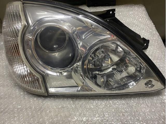 Фара права 92102H1010 Hyundai/Kia