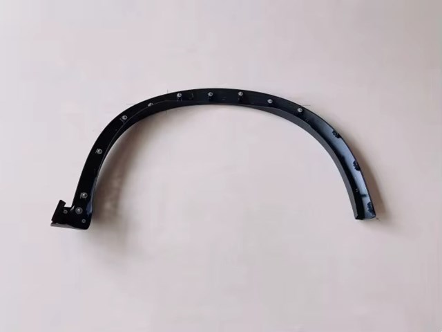 Молдинг передньої арки колеса, правий Rhino NSRNG018AR ціна, від 41.25 USD