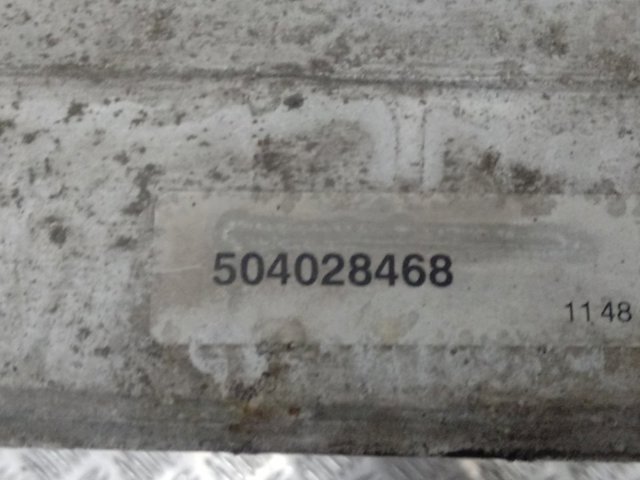 Купити 504028468 Iveco Радіатор интеркуллера