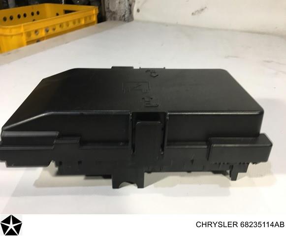  Chrysler 68235114AB
