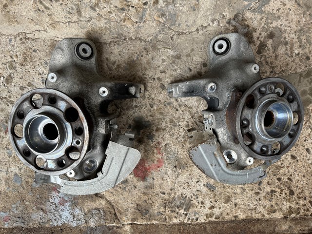  Mercedes A2053572600