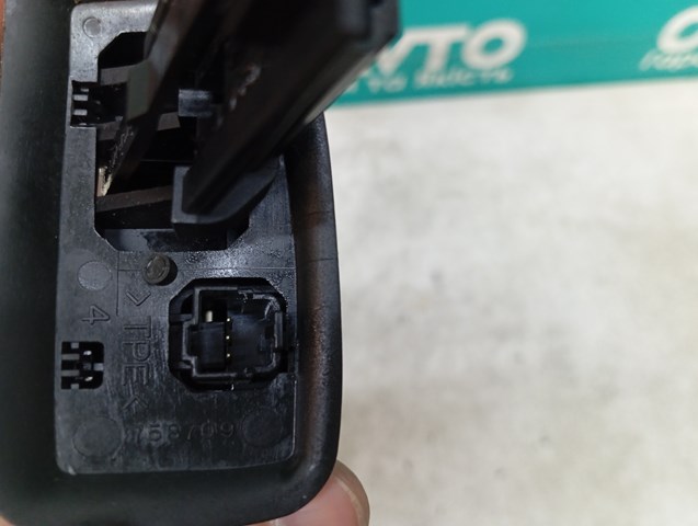 758709 Ford 