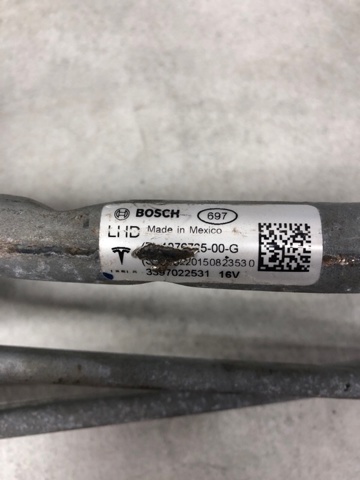 Трапеція щіток лобового скла Tesla 107672500G ціна, від 36.75 USD