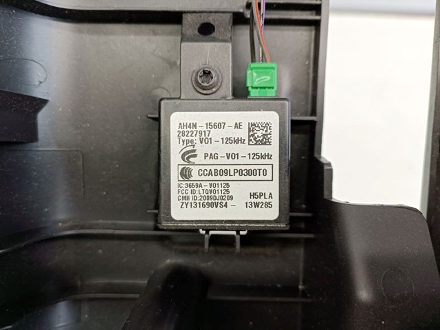 LR025769 Land Rover