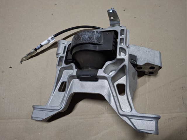 Купити VA4039060 Mazda 