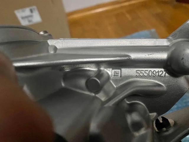 Масляний насос 55509127 General Motors
