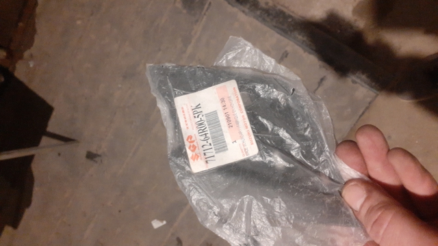  Suzuki 7171264R005PK